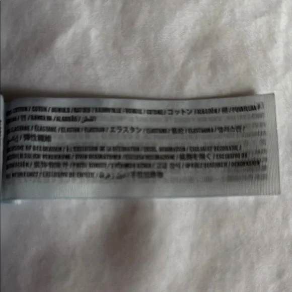 Women’s Hollister Blue Denim Low Rise Shorts 23/00 - Picture 6 of 7